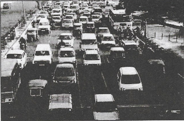 a conjected road in city